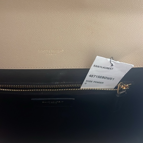 *LIKE NEW* Saint Laurent Large Monogram Matelasse Shoulder Bag in Nude Powder - Picture 8 of 8